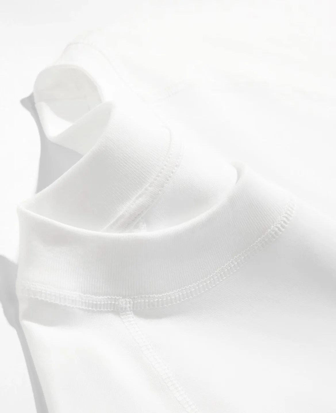 هنتاي وايفو أنيمي تي شيرت تأثي - مراجعة Esports Gaming Shirts وسعره