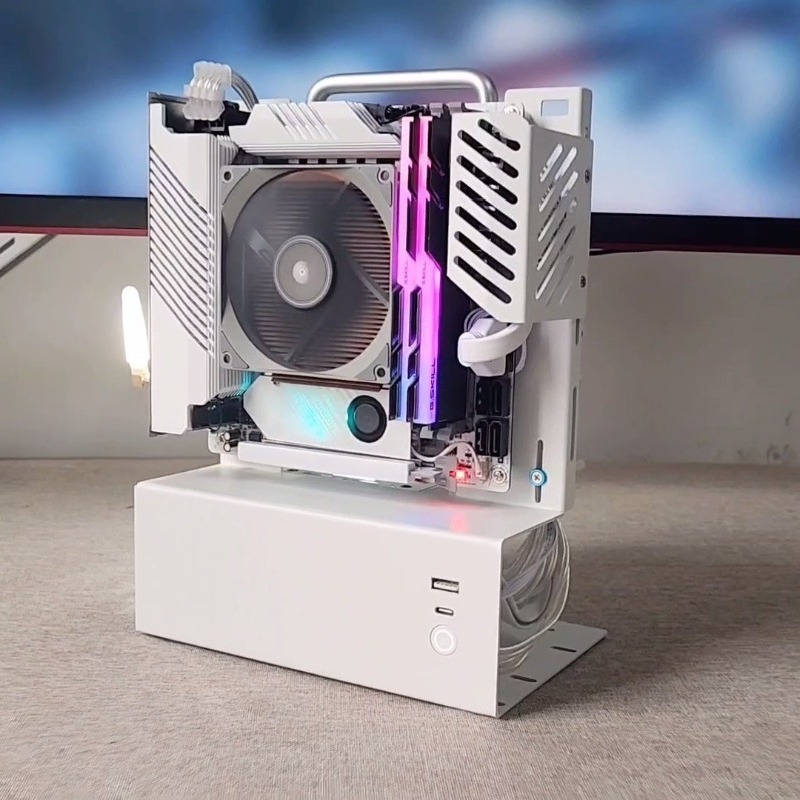 هيكل كمبيوتر مصغر مفتوح الإطار - مراجعة Esports Gaming Pc Build وسعره